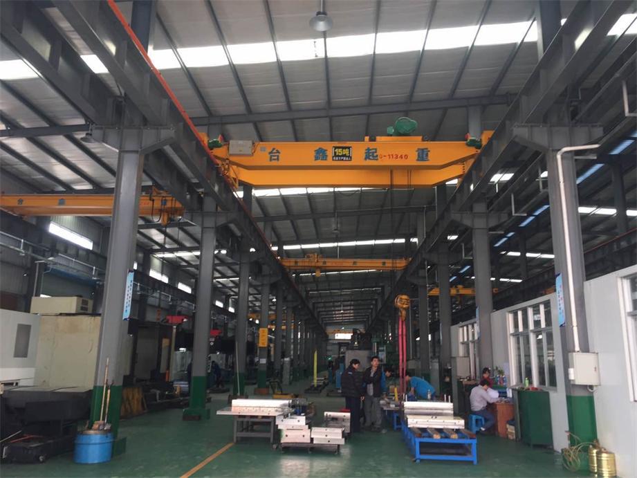 m_電動雙梁起重機1