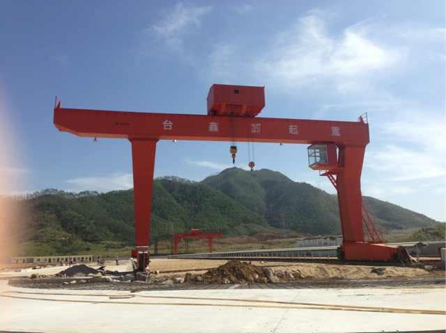 m_陽(yáng)春洪盛物流有限公司MG20 5T -18M 龍門起重機(jī) 2套